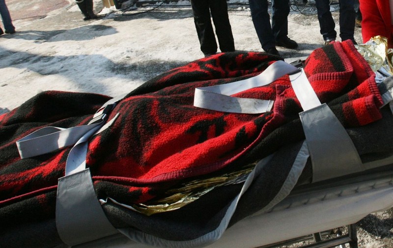 DETALII REVOLTĂTOARE de la LOCUL ACCIDENTULUI AVIATIC. "SMURD-ul nu a vrut să ne dea tărgi. Domnişoara era îmbrăcată foarte subţire"