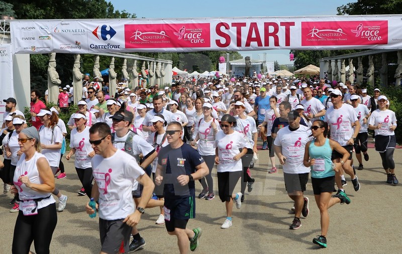 ''Happy Run - Race for the Cure'', la București. Cel mai mare și eveniment de conștientizare, educare și strângere de fonduri pentru sănătatea femeii