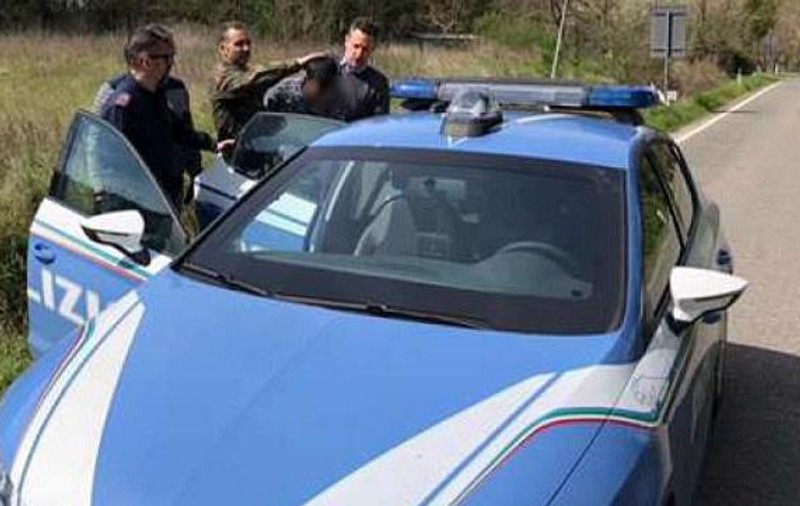 Infractor român descoperit în Italia, ascuns în dulapul cu haine al fiicei sale. Era dat în urmărire internațională