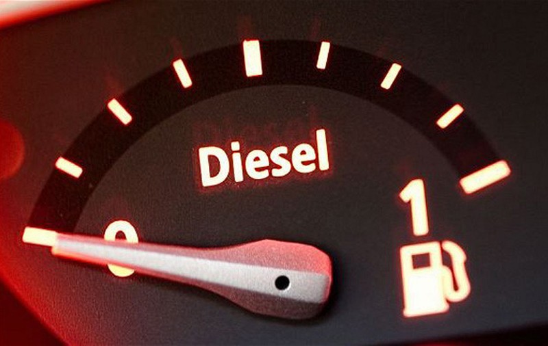 Măsuri pentru reducerea poluării: mașinile diesel vor fi interzise în patru capitale