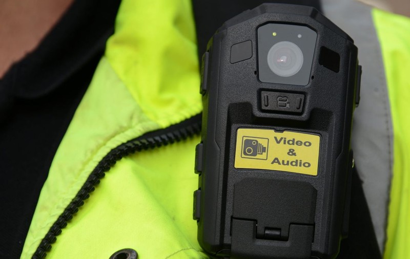 Controlorii din Brașov vor purta dispozitive de înregistrare audio-video. Blatiștii nu mai au nicio șansă