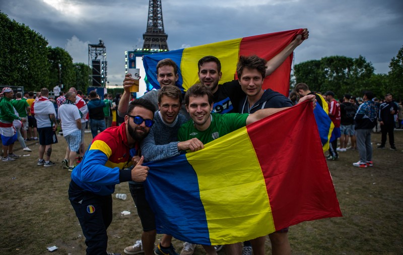 Euro 2016. Fanii români acuză securitatea din stadioane și din fanzone. ”Se poate intra cu orice!” VIDEO EXCLUSIV