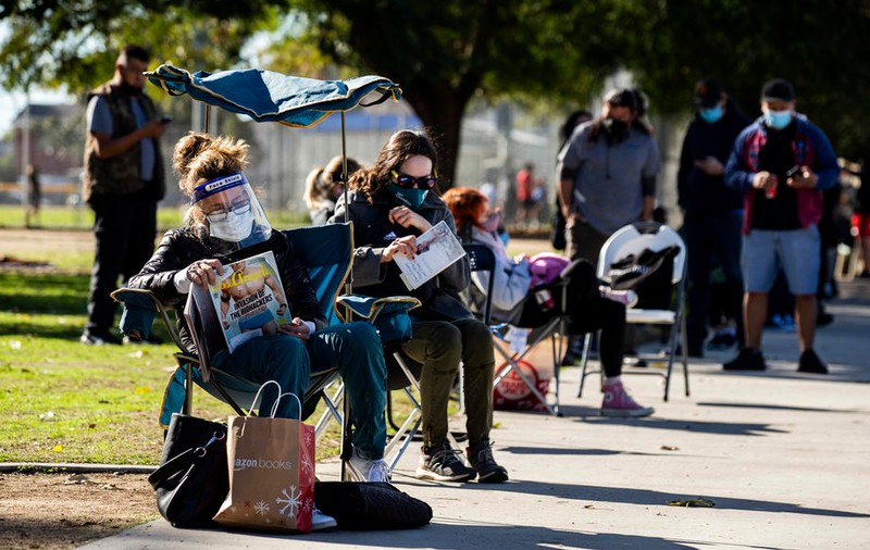 O metodă pentru întoarcerea la normalitate: Universitatea  din California testează toți locuitorii din oraș, în mod regulat, ca să țină pandemia sub control