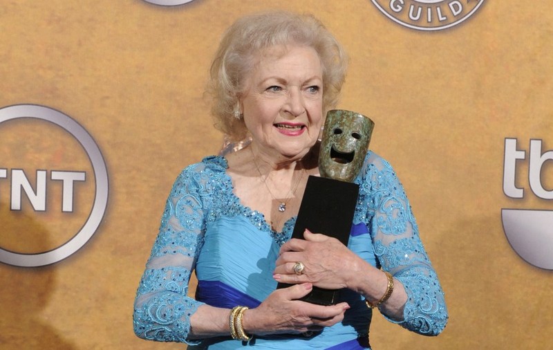 A murit Betty White. Legendara actriță ar fi împlinit în ianuarie 100 de ani