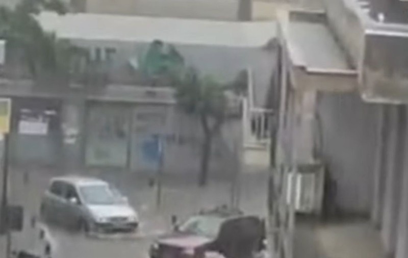 VIDEO | Furtuni și inundații puternice în Grecia. Peste 27.000 de fulgere au fost înregistrate vineri