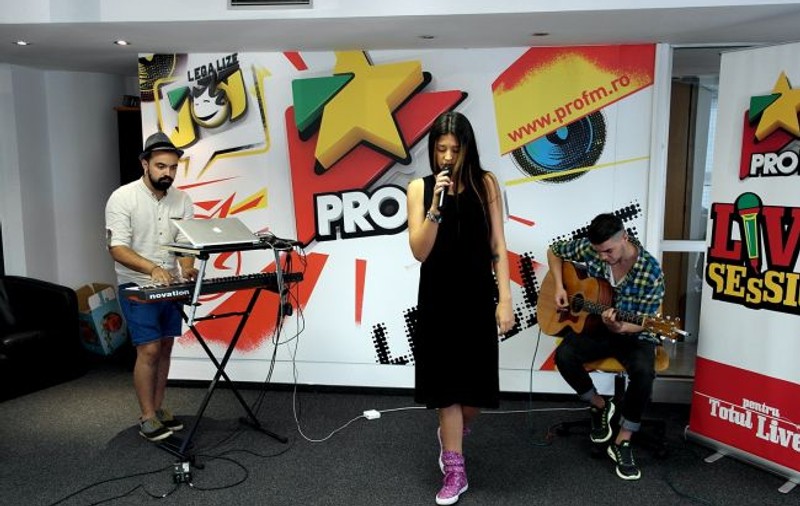 Ce s-a ÎNTÂMPLAT CU VOCEA ANTONIEI! CUM SUNĂ acum GLASUL ARTISTEI ÎN TIMP CE CÂNTĂ! VIDEO