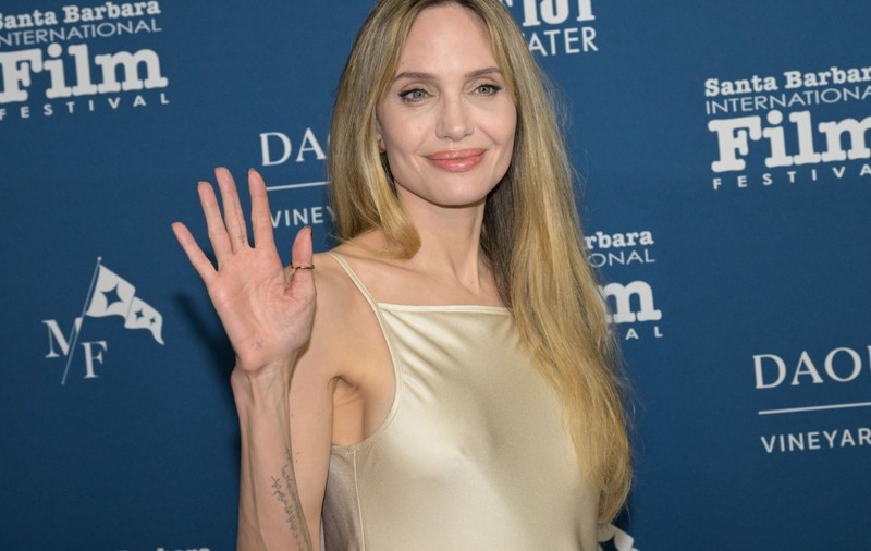 Angelina Jolie, tot mai slabă. Copiii ei sunt îngrijorați și vor să o ajute să ia în greutate