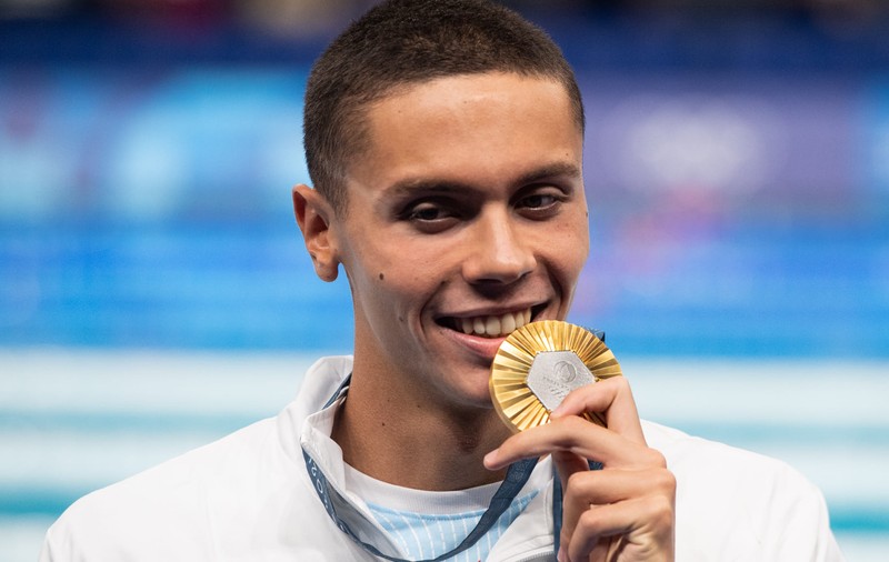 David Popovici, primul sportiv român de la Jocurile Olimpice premiat. Ce cadou va primi din partea lui Ion Țiriac