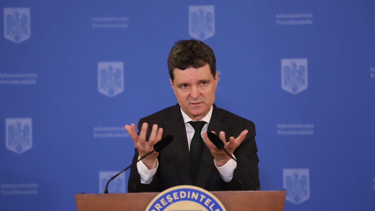 Nicușor Dan în conferință de presă FOTO Dumitru Angelescu