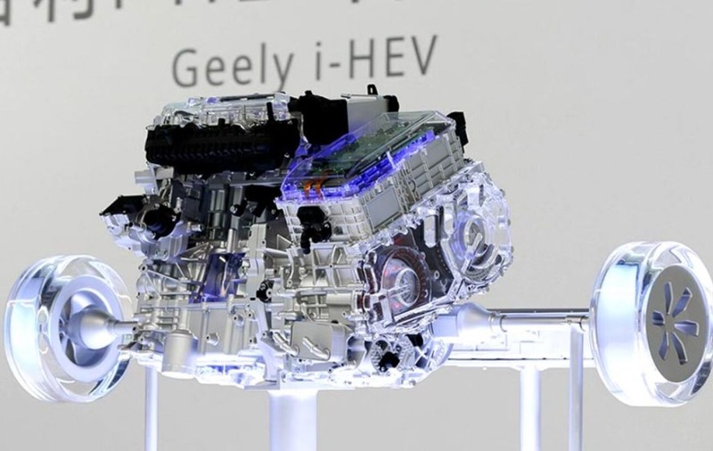 A fost inventat cel mai eficient motor pe benzină din lume, care consumă 2,2 litri/100 km și are 313 CP controlați de inteligența artificială