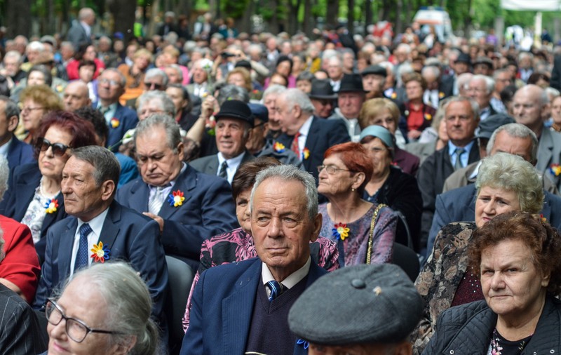 Dimensiunea unui dezastru: în 37 din cele 42 de județe, populația vârstnică este mai numeroasă decât cea tânără