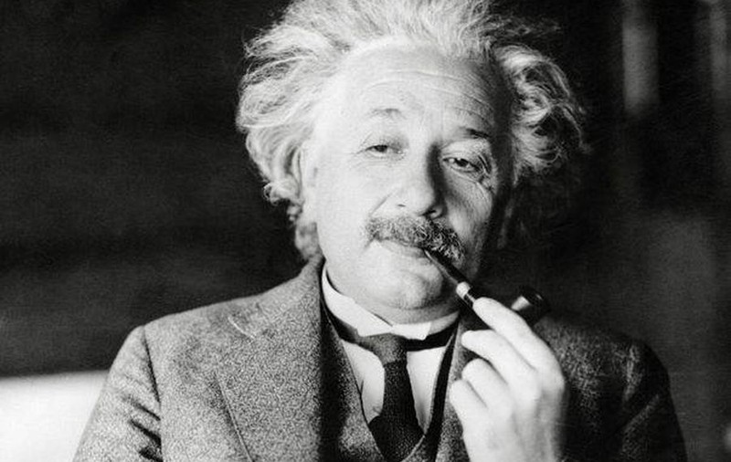 FOTOGRAFII NECUNOSCUTE cu CREIERUL LUI EINSTEIN. Ce DESCOPERIRE FABULOASĂ au făcut savanţii, cu ajutorul IMAGINILOR!