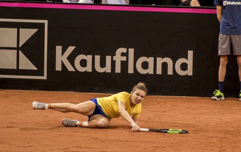 Căpitanul Franţei consideră că Mladenovic şi Garcia au reuşit să o epuizeze pe Halep în meciurile de simplu
