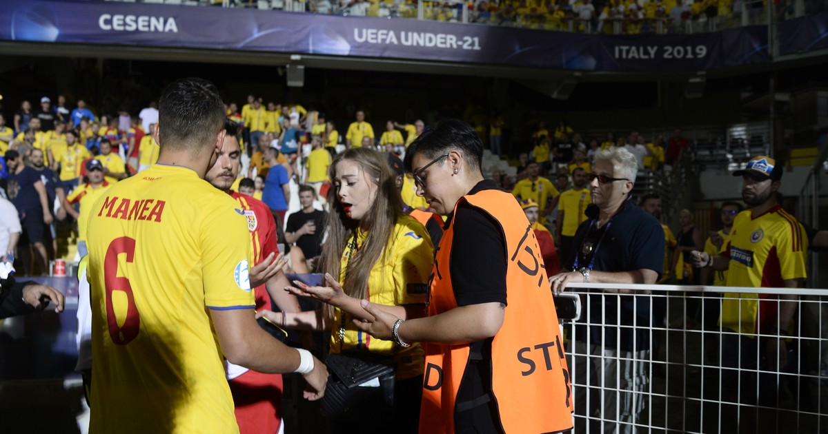 Prietena lui Cristi Manea a fost bătută pe stadion la finalul meciului