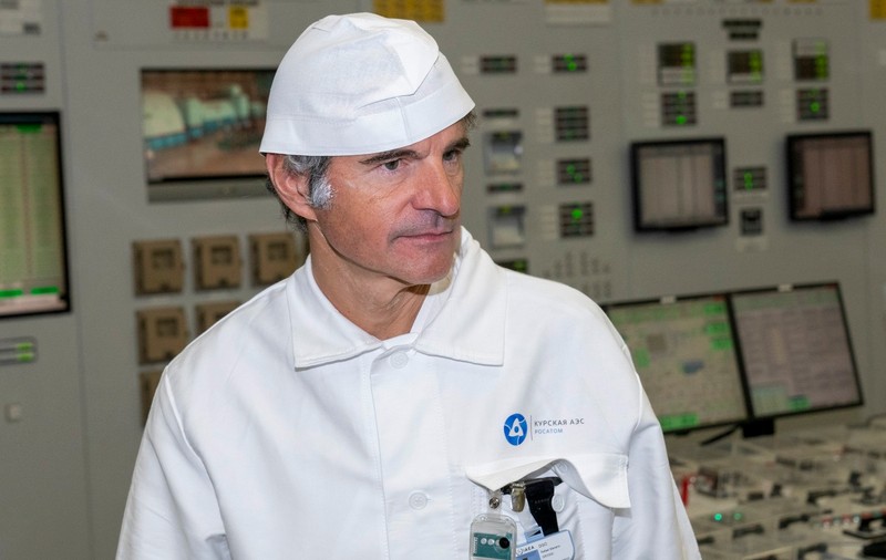 Rusia a pornit alarma antiaeriană în timpul vizitei șefului AIEA, Rafael Grossi, la centrala nucleară din Kursk, după care l-a criticat: „Ne așteptăm la o exprimare mai clară”