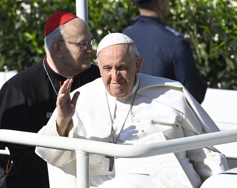 Papa Francisc, în ultima zi a vizitei în Ungaria: Nu închideți ușile străinilor, migranţilor şi săracilor