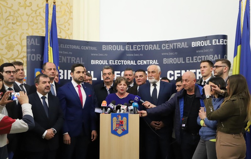 FOTO | ALDE a depus la BEC 400.000 de semnături, pentru alegerile europarlamentare