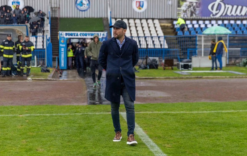 Antrenorul Adrian Mutu a demisionat de la CFR Cluj, după înfrângerea umilitoare în fața Corvinului, în sferturile Cupei României