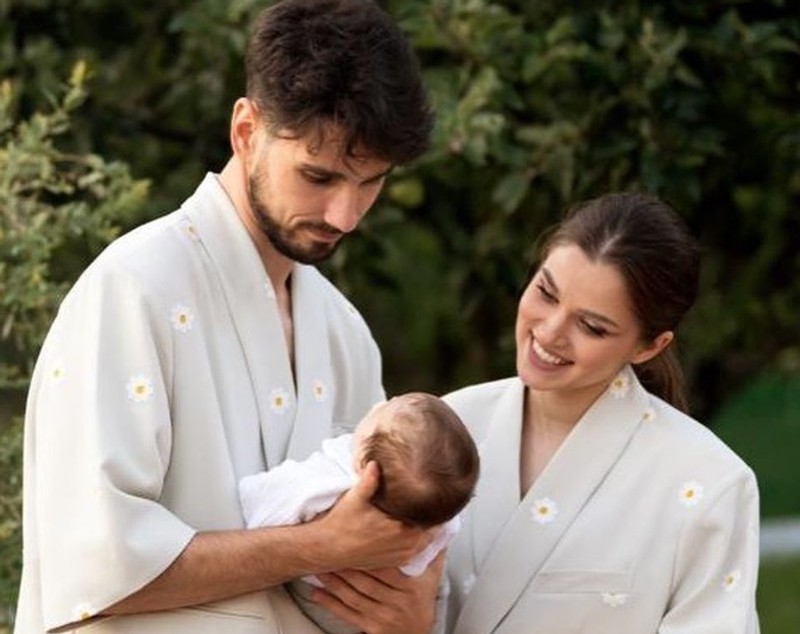 Theo Rose s-a despărțit de Alex Leonte, după ce Anghel Damian i-a mărturisit că nu mai este cu Lia Bugnar. Detalii neștiute despre începutul relației lor: „Era o tensiune”