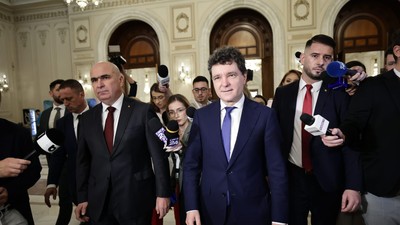 Nicușor Dan și Ilie Bolojan la Congresul PNL FOTO Vlad Chirea