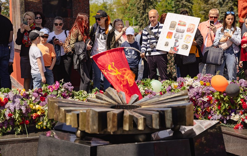 Corespondență de la Chișinău. Cum au sărbătorit zeci de mii de moldoveni Ziua Victoriei, între nostalgia față de URSS și propaganda Moscovei. „Pentru limba română, mergeți în România”