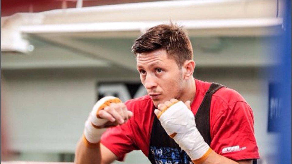 Ronald Gavril se bate pentru titlul mondial de box WBC cu mexicanul David Benavidez