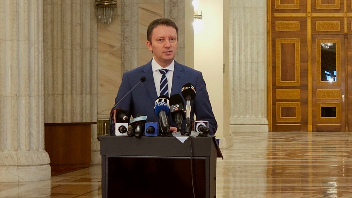 Premierul desemnat Siegfried Mureșan la o conferință de presă în Parlament. Foto: Cristian Otopeanu / Libertatea