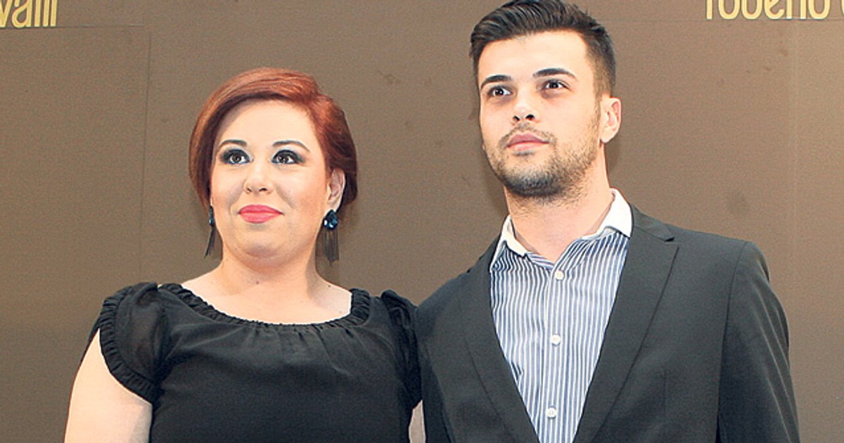 Oana Roman și Marius Elisei, pozează împreună la un eveniment monden