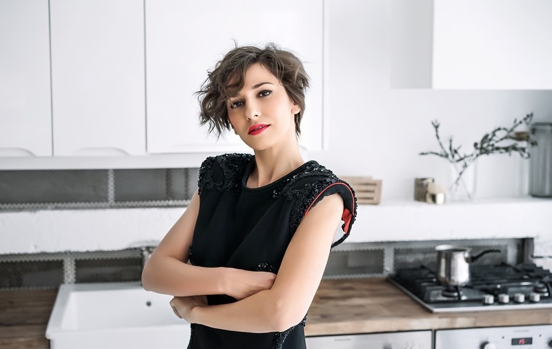 Dana Rogoz și-a surprins soțul la micul dejun. Cum s-a îmbrăcat actrița