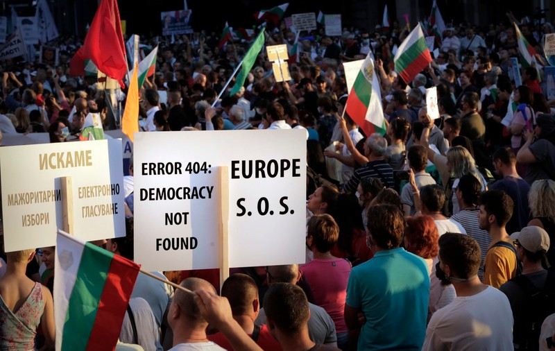 „Statul mafiot împinge democrația bulgară pe marginea prăpastiei.” Personajul controversat care conduce în sondaje înaintea alegerilor din 9 iunie