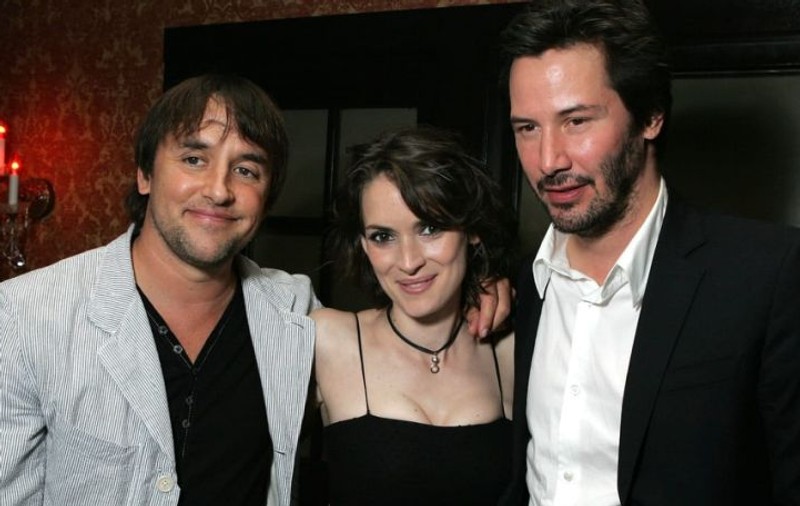 Actrița Winona Ryder crede că s-a căsătorit cu Keanu Reeves în România. „A folosit un preot român adevărat”