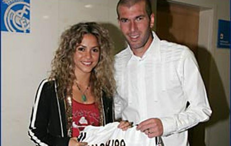 O poză cu Zidane și Shakira face furori pe rețelele de socializare