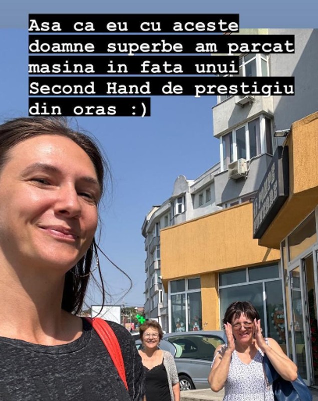 Adela Popescu a făcut cumpărături de la magazine second hand. „Foarte mulțumită. Abia aștept să vă arăt ce mi-am luat”