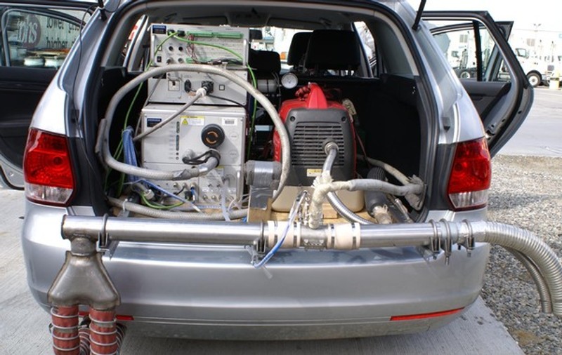 România INTERZICE vânzarea mașinilor Volkswagen. Câte cărţi de identitate au fost eliberate la noi