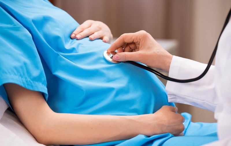 Una din cinci femei din SUA suferă abuzuri medicale pe perioada sarcinii sau a nașterii, arată un studiu