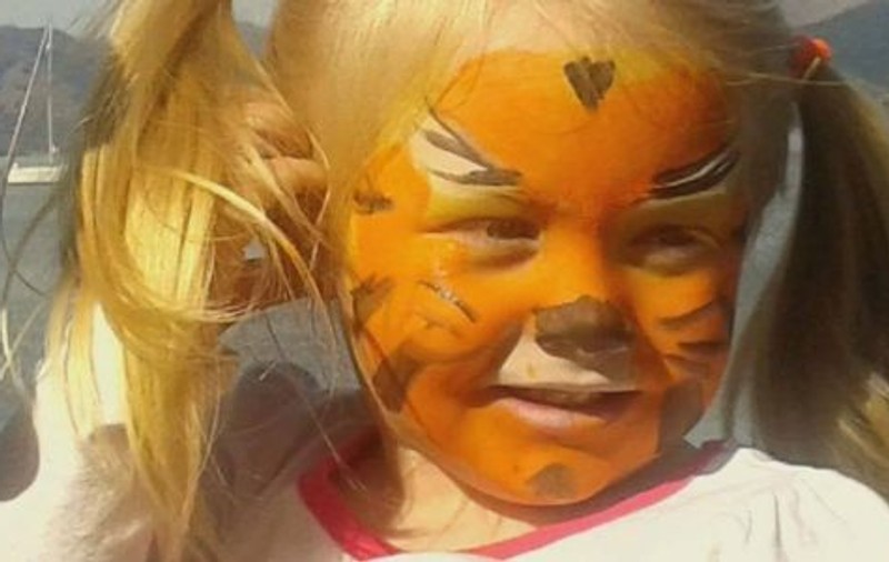 FOTO | Fetița despre care mama ei a aflat că a murit de pe Facebook a fost ucisă
