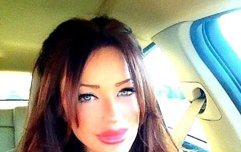 Bianca Drăguşanu, PĂPUŞĂ DE PLASTIC! Iat-o cât de mult seamănă cu o BARBIE!