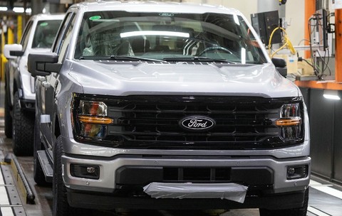 ford-f-150-sua