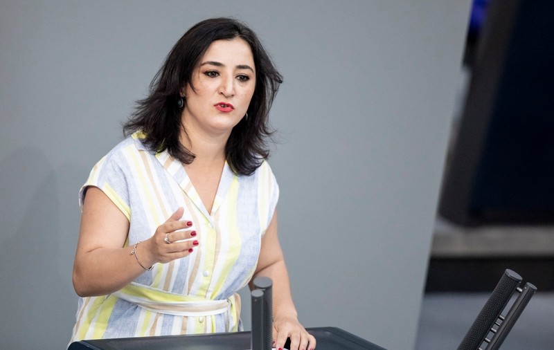 O parlamentară germană spune că a fost reţinută în Turcia din cauza unor postări pe reţelele de socializare
