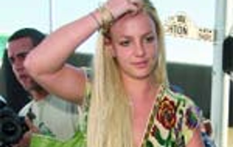 Mama lui Britney acuza: 'Managerul ei o droga'