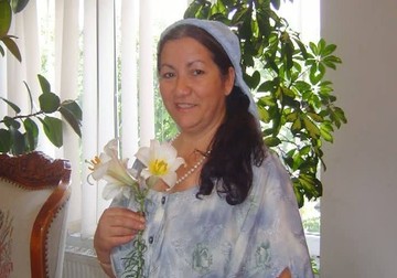 ”Scriitorii sunt cartea de vizită a popoarelor lumii”, scrie Luminița Cioabă pe Facebook