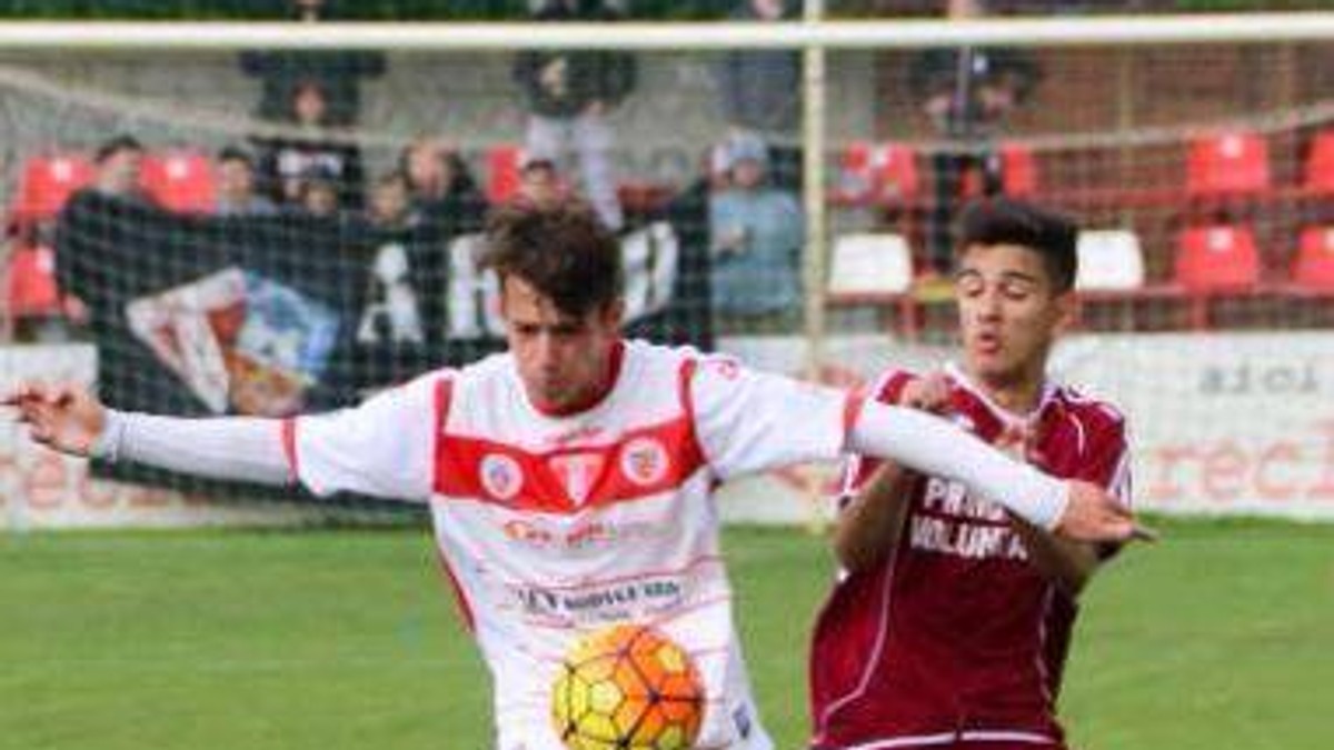 Daniel Ene, dreapta
