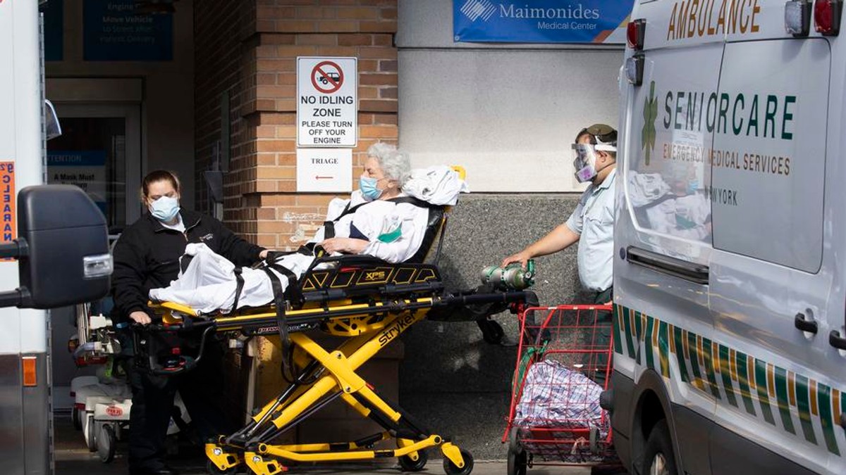 Record absolut al numărului de cazuri noi de COVID-19 în SUA. ”Următoarele câteva luni vor fi dure”