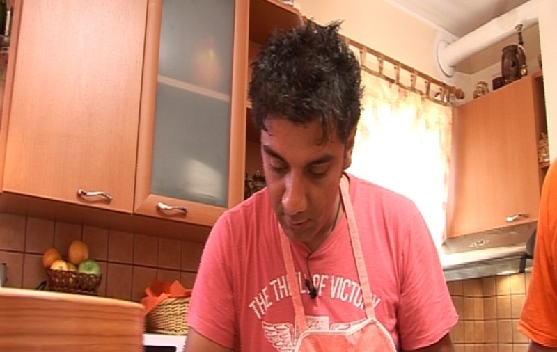 Marius Mihalache pregătește rețete simandicoase la ”Cireașa de pe tort”