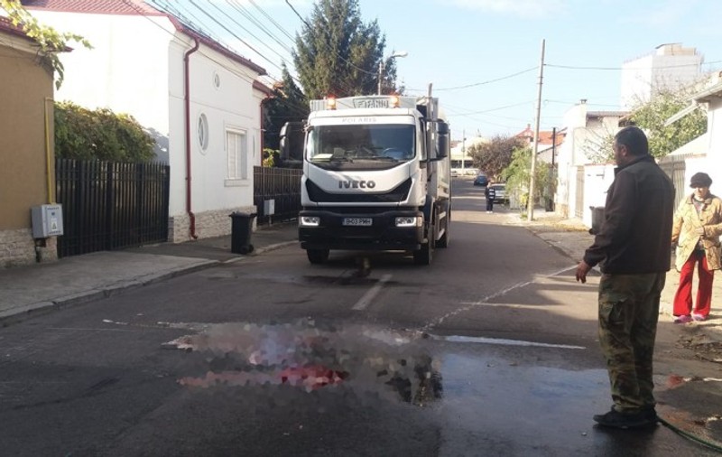 A murit călcat de mașina de gunoi, în Constanța. Manevra șoferului i-a fost fatală
