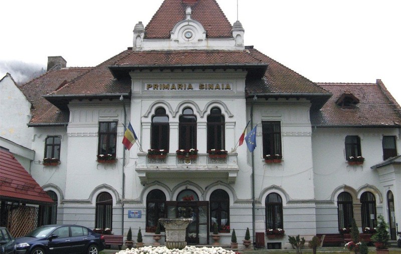 Primarul orașului Sinaia a fost trimis în judecată sub control judiciar