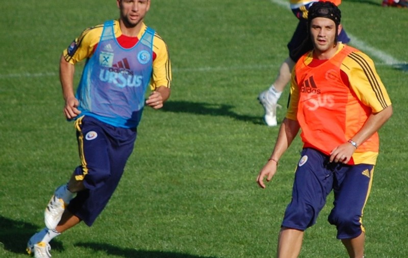 Avem 100 de fotbalişti în campionatele europene şi doar două titluri cucerite