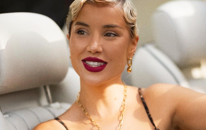 Alina Ceușan, despre banii pe care îi face din televiziune: „Câștiguri bune”. Prezintă „Love Island” la PRO TV
