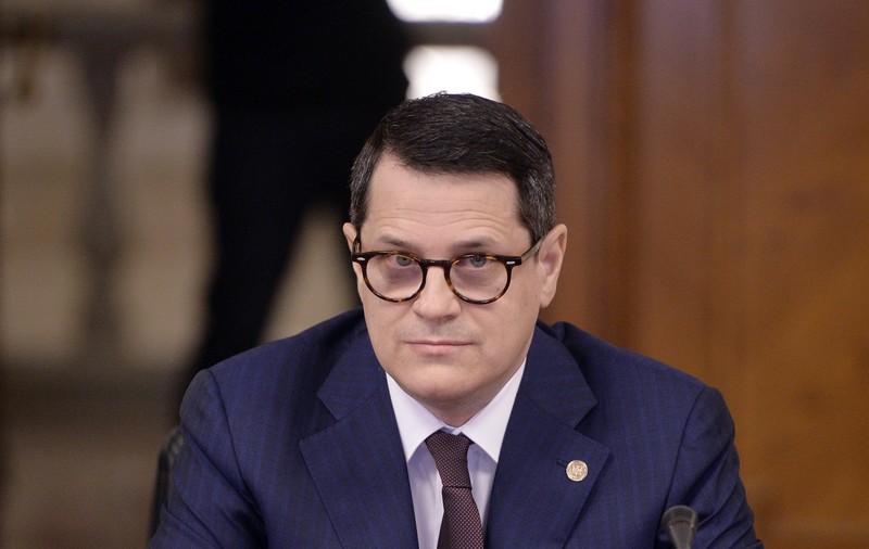 Cu ce seamănă, ca două picături de apă, discursul directorului SRI, Eduard Hellvig