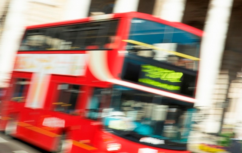 "Hai, toată lumea jos acum! Am câştigat la loterie!" Fabuloasa poveste a şoferului de autobuz într-o secundă mai bogat cu peste 3 milioane de euro!